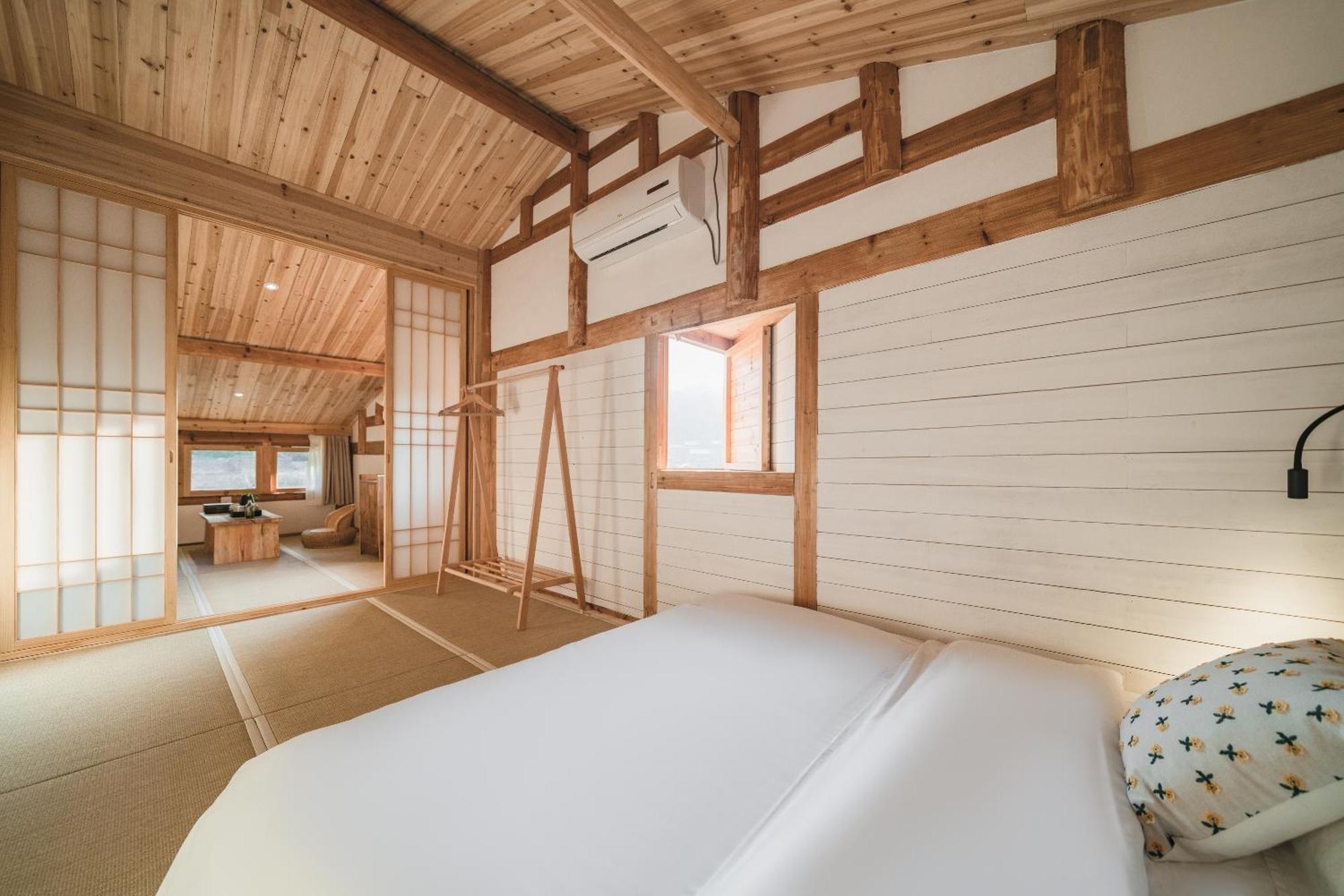 肇兴溪舍山堂 Creekside Inn Liping Exteriör bild